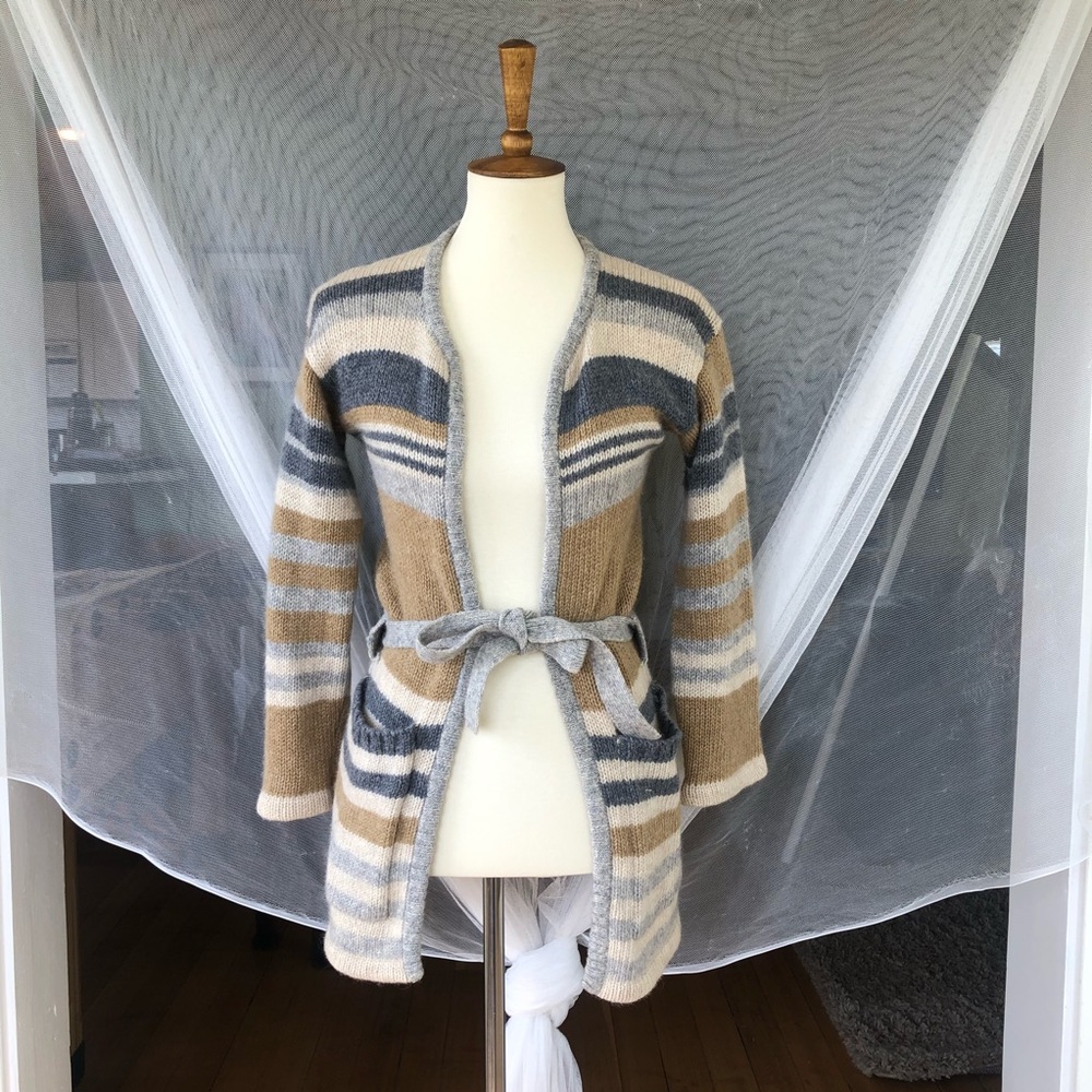 Vintage belted 100% wool cardigan 3/4 sleeves